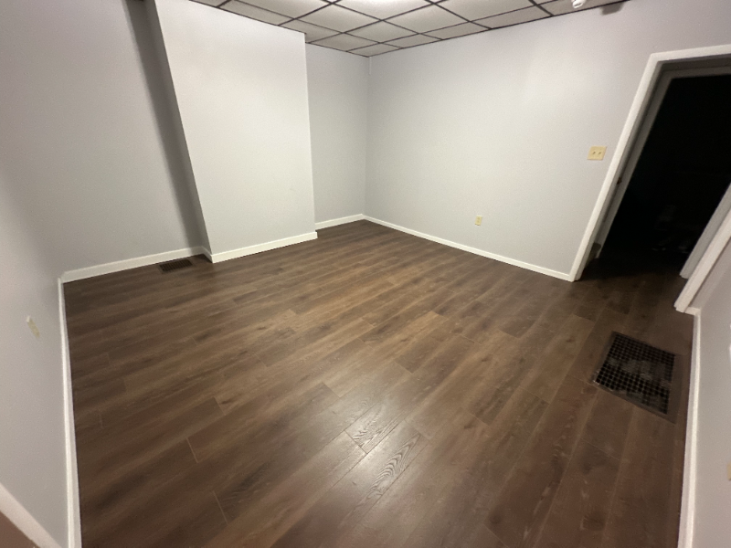 203 S Spring Ave #205 - Photo 2 of 8