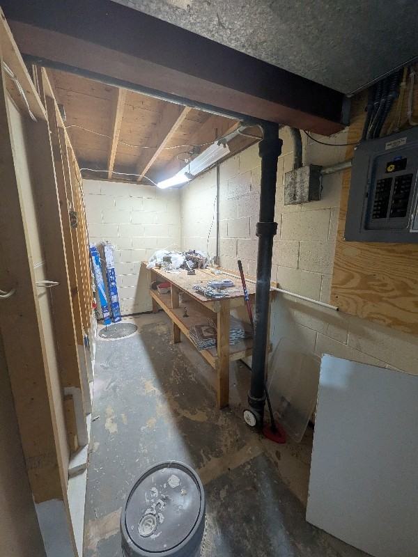 3925 18th Ave Nw - Photo 6 of 10