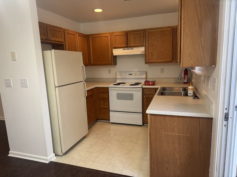 12818 Sickles Dr - Photo 4 of 14