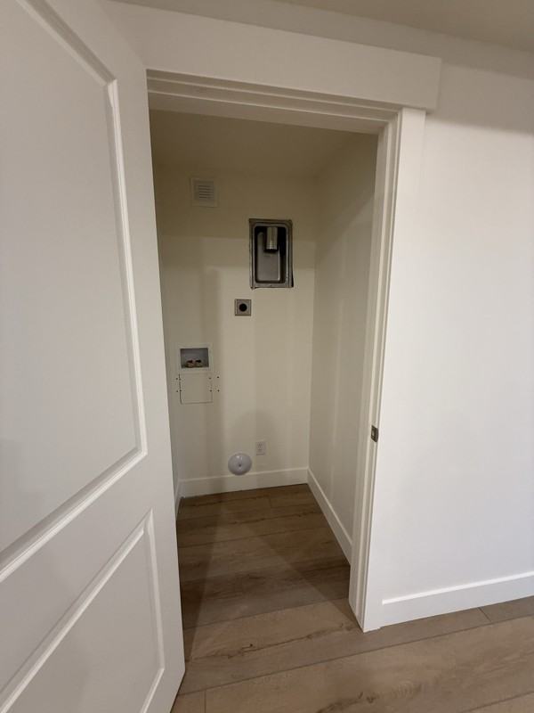 245 N Center St - Photo 7 of 14