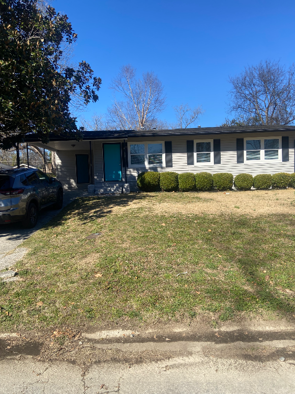 2455 Rosen Ave - Photo 2 of 20