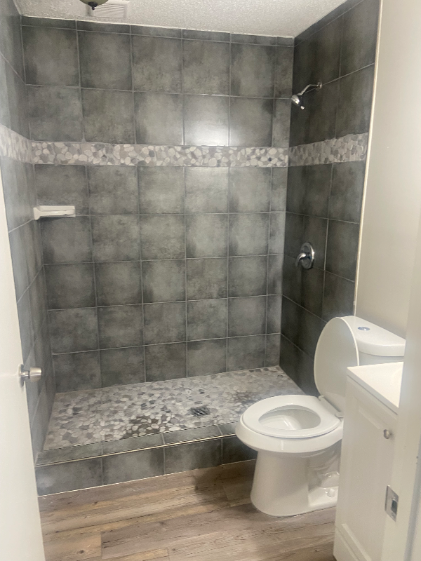 2455 Rosen Ave - Photo 5 of 20