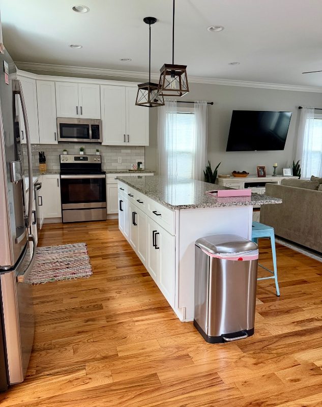 1003 Fairground St - Photo 3 of 14