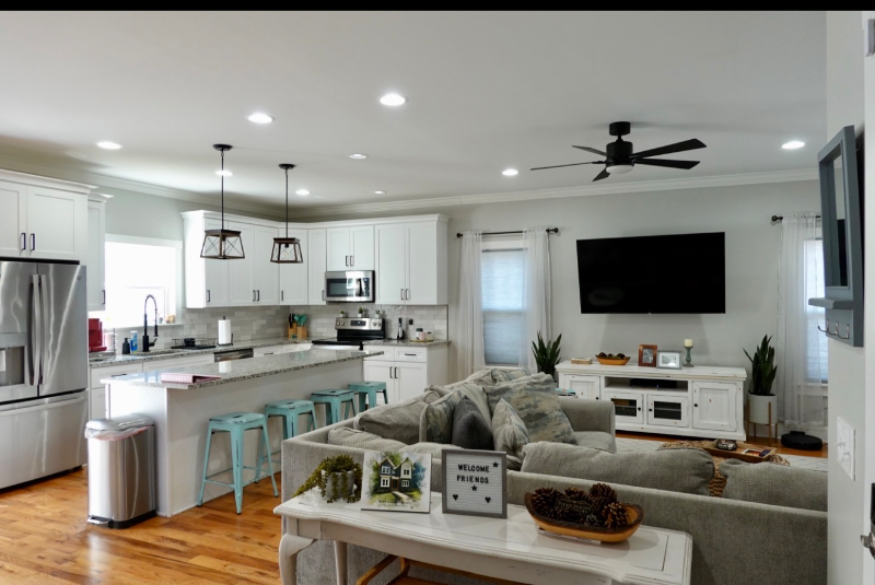 1003 Fairground St - Photo 6 of 14