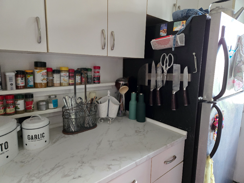 906 Tyson St - Photo 5 of 18