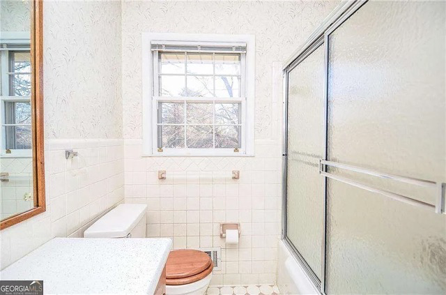 5547 Prince Phillip Way - Photo 7 of 12