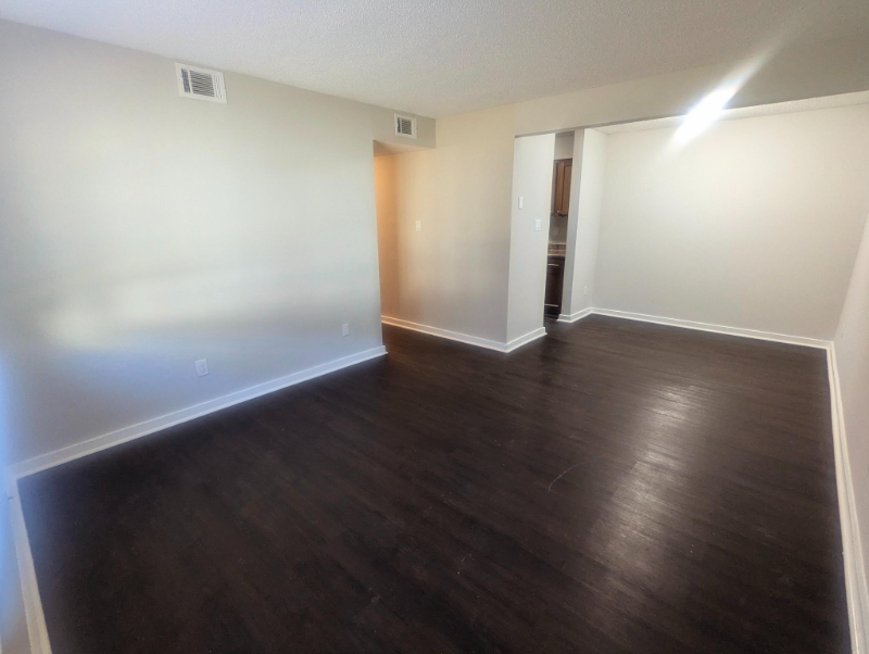 118 Garr Ln #E104 - Photo 6 of 10