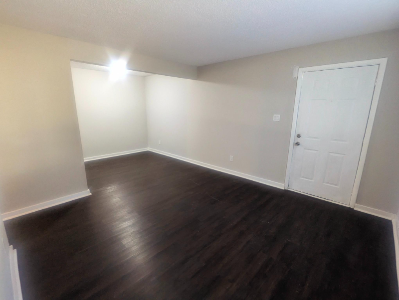 118 Garr Ln #E104 - Photo 7 of 10