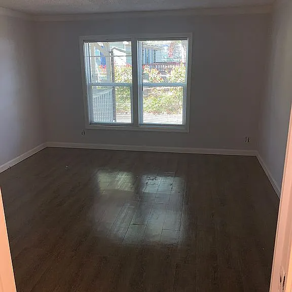 232 Suburban St Sw - Photo 7 of 17