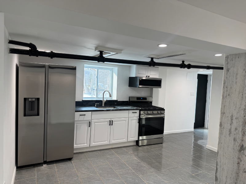 9 Lawrence Ave - Photo 4 of 20