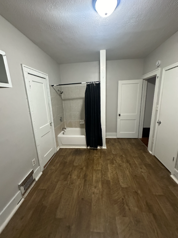 623 S 33rd St #1 - Photo 5 of 6