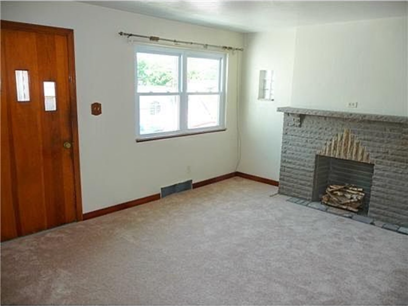 310 Onyx St - Photo 2 of 7