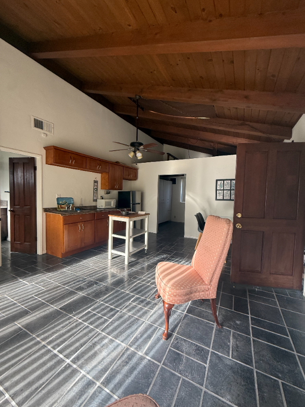 12011 Browning Ave - Photo 2 of 11