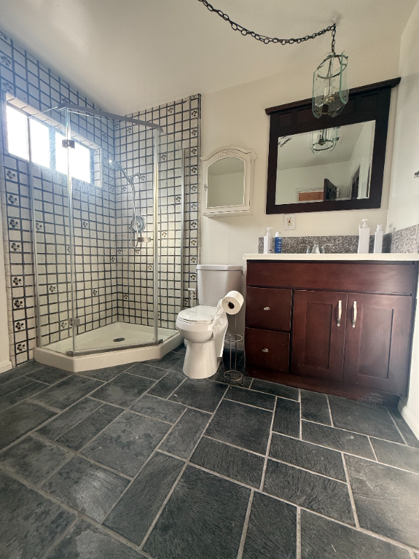 12011 Browning Ave - Photo 5 of 11