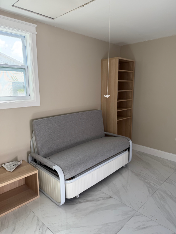 2425 Stuart St - Photo 7 of 10