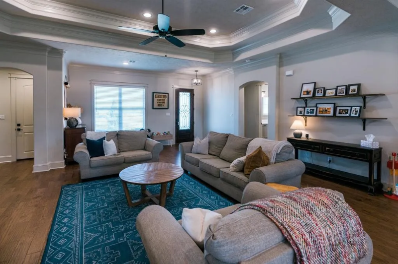 5038 Greenstone Way - Photo 3 of 20