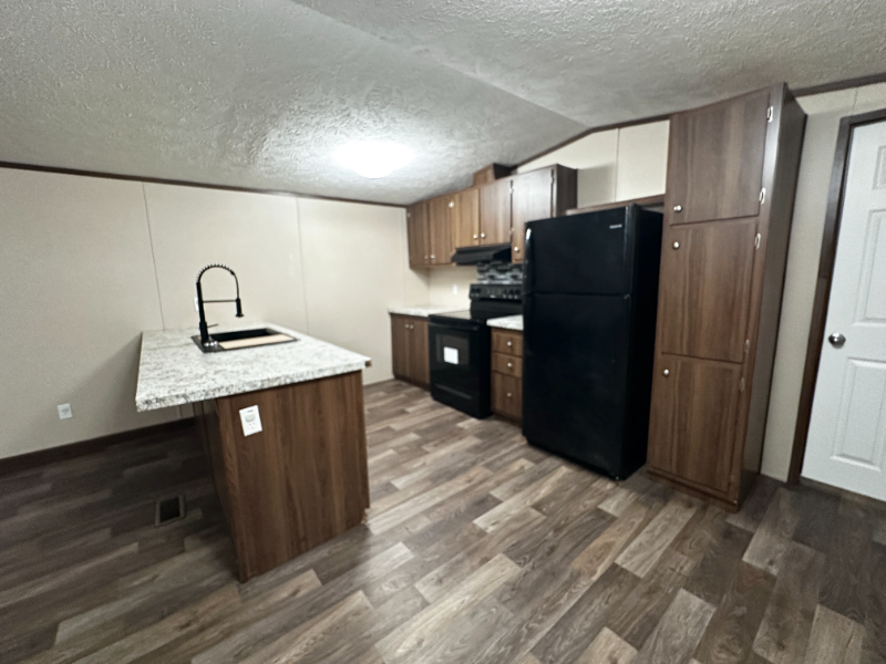 828 Magnolia St - Photo 3 of 15