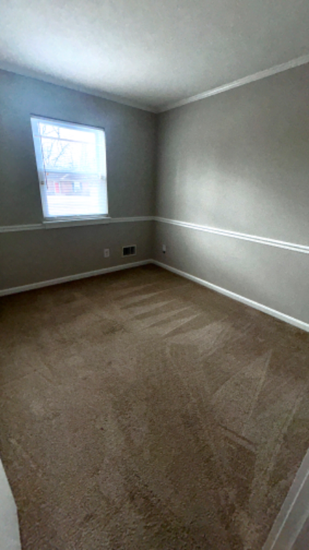 7103 Lydgate Dr - Photo 7 of 12