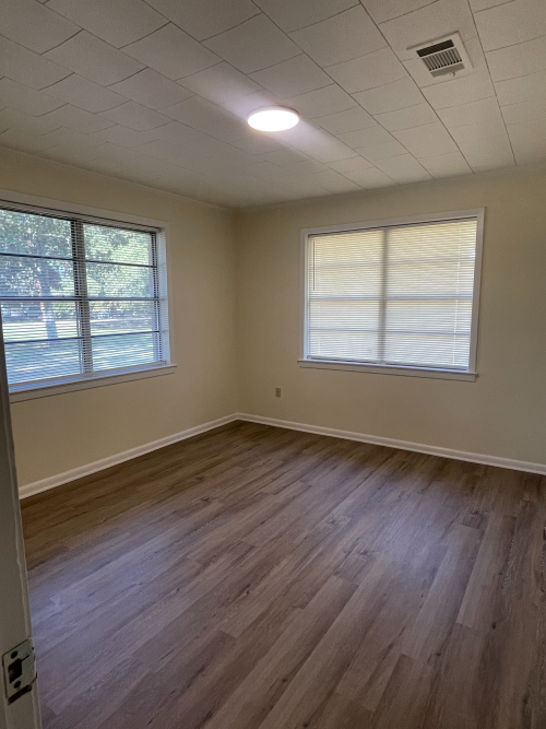 824 N Anita Ave - Photo 3 of 11