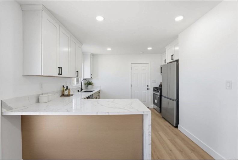 702 Oaklawn Ave - Photo 6 of 15