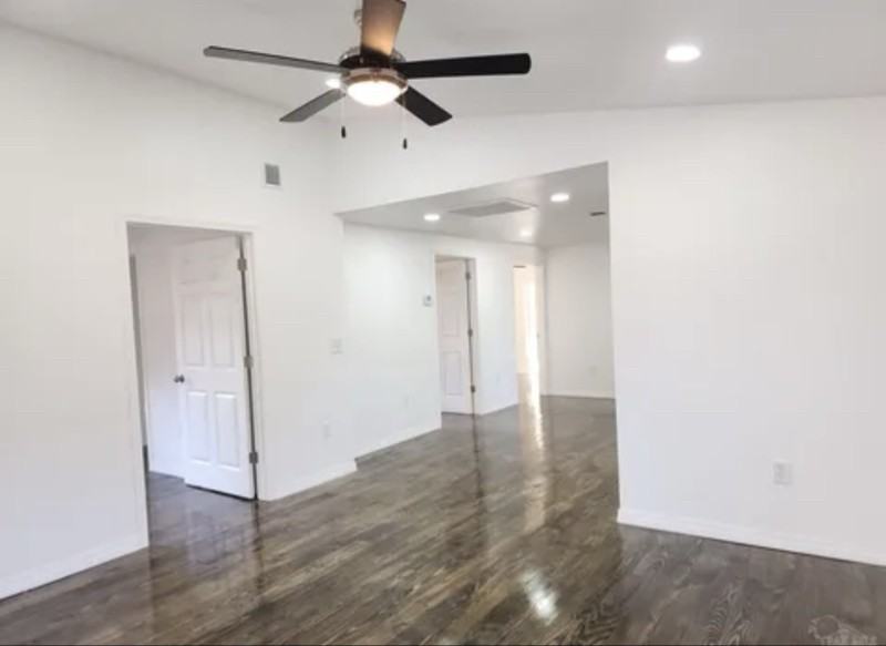 213 Wilson Ave - Photo 5 of 34