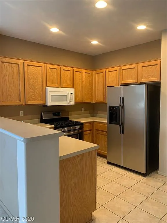 1525 Fieldbrook St - Photo 2 of 12