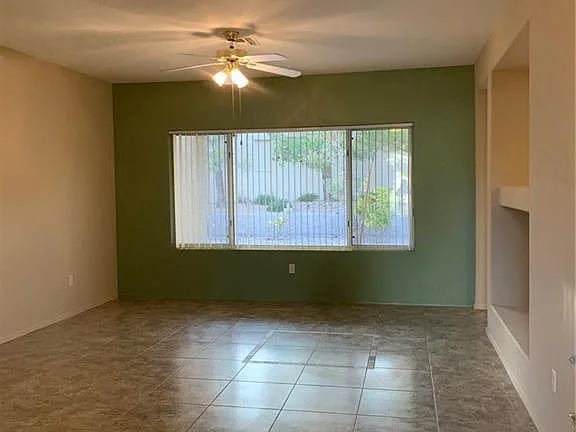 1525 Fieldbrook St - Photo 4 of 12