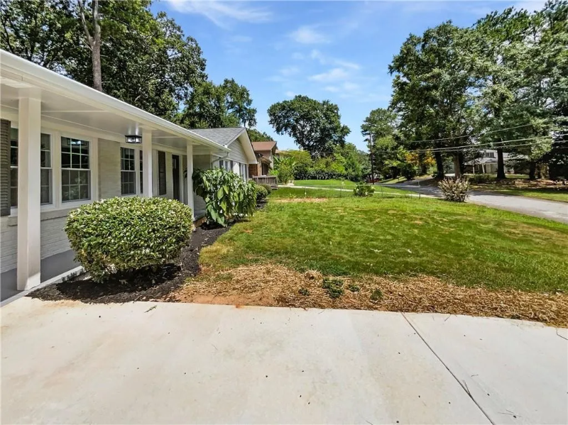 2685 Rainbow Ridge Rd - Photo 3 of 16