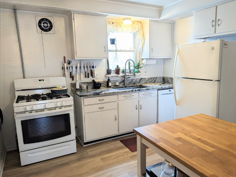 1409 Catalpa Dr #2 - Photo 7 of 20