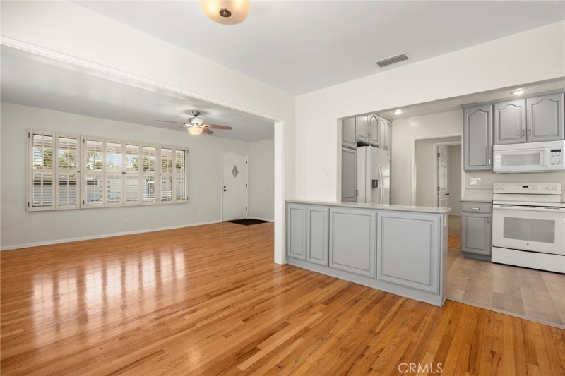 4944 Coke Ave #1 - Photo 4 of 13