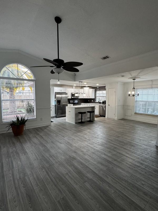 2522 Albaca Dr - Photo 2 of 18