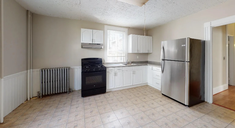 244 Cypress St #1 - Photo 4 of 7