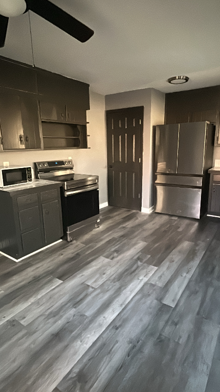 1006 Hutchens Rd Se - Photo 2 of 12