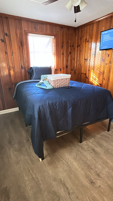 1006 Hutchens Rd Se - Photo 3 of 12