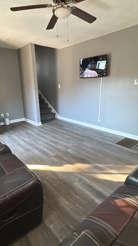 1006 Hutchens Rd Se - Photo 7 of 12