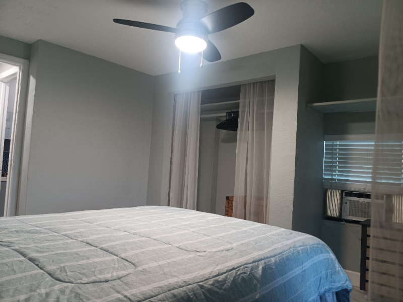 D4 10th Ave - Photo 3 of 9