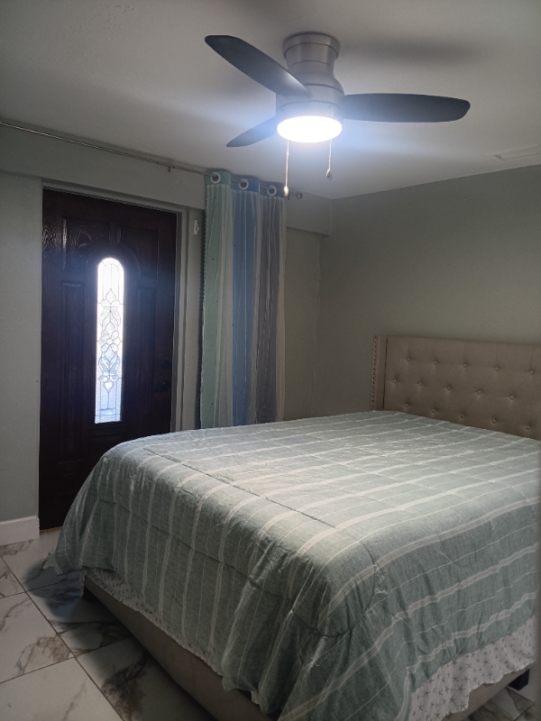 D4 10th Ave - Photo 5 of 9