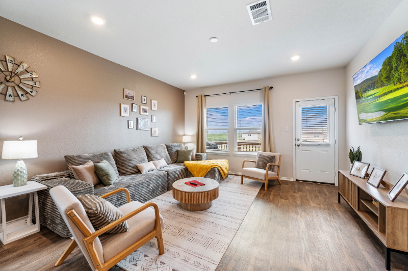 6403 Embankment Rd - Photo 6 of 18