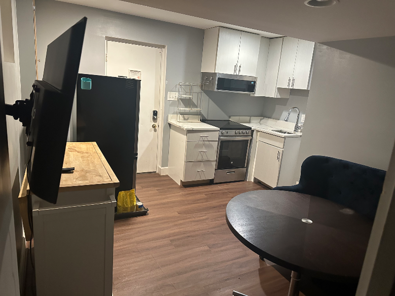 7306 Glendora Ct - Photo 5 of 8