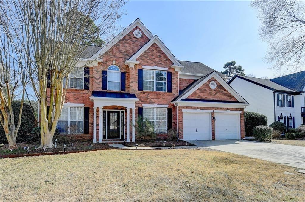 1305 Mountclaire Dr - Photo 3 of 50