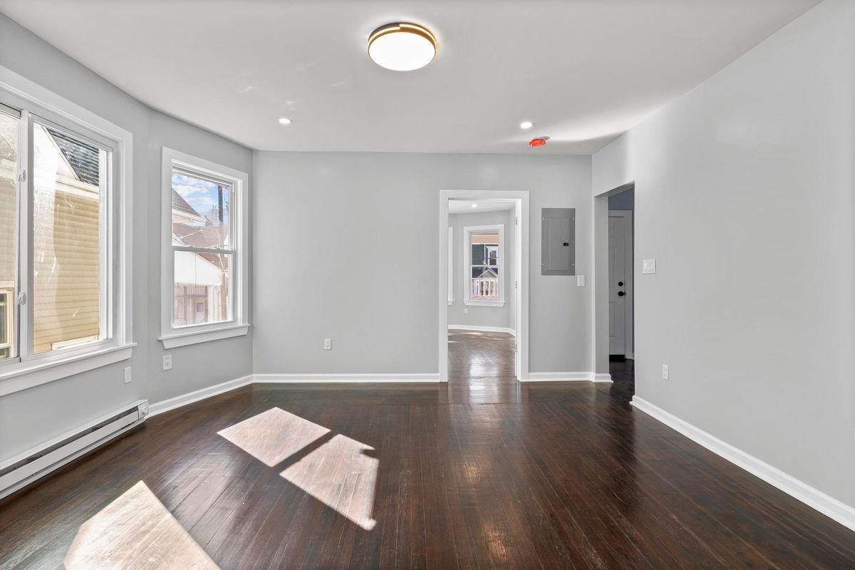 228 Cooke St ##1 - Photo 7 of 14