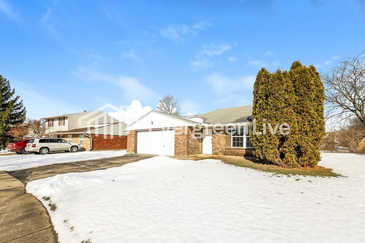 8405 Indian Mound Dr - Photo 2 of 15