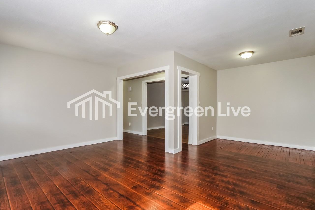 3756 Philsdale Ave - Photo 4 of 15