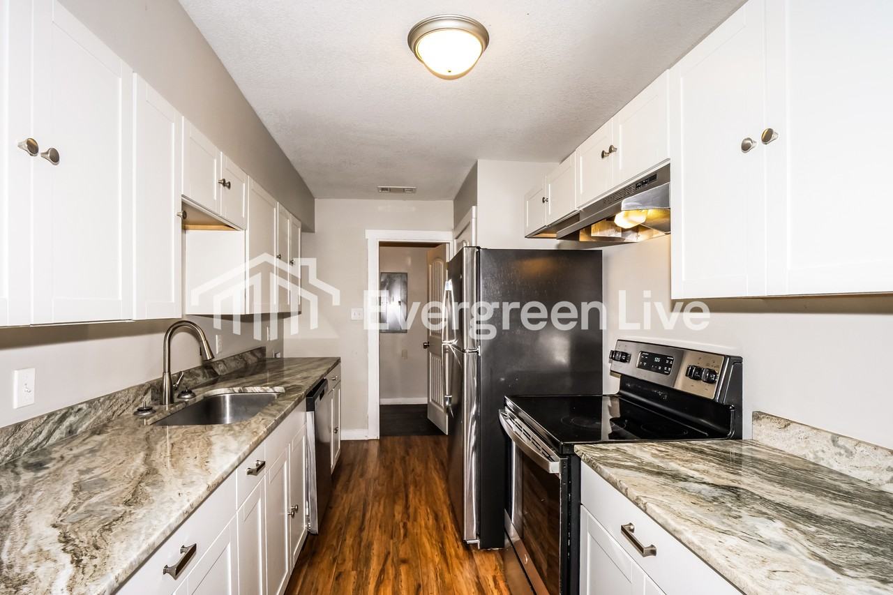 3756 Philsdale Ave - Photo 6 of 15