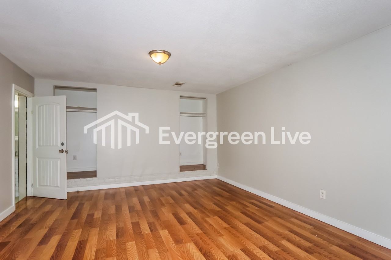 3756 Philsdale Ave - Photo 7 of 15