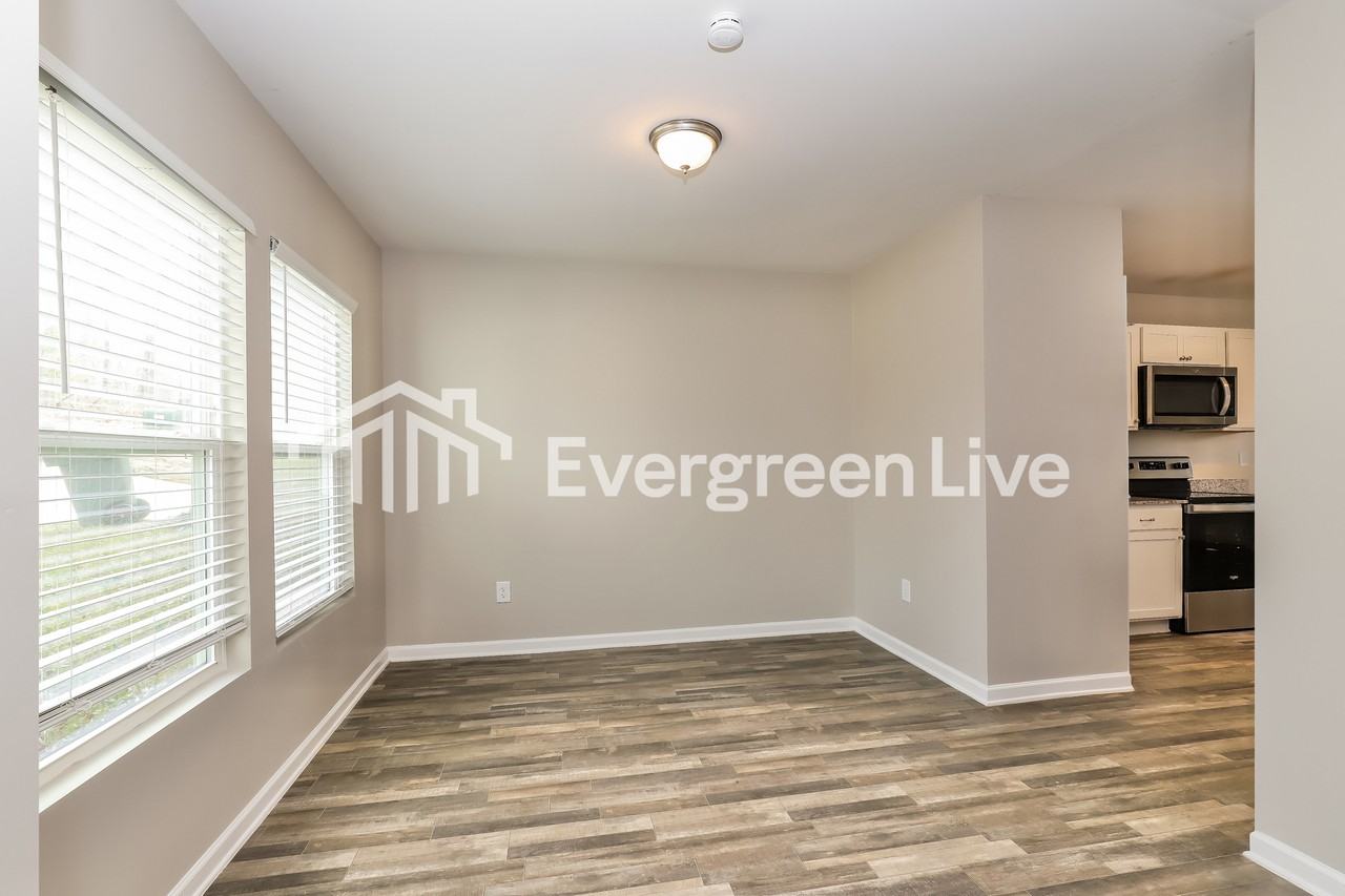 2429 Whirlwind Ln - Photo 3 of 15