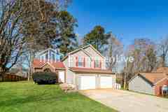7144 Oakwood Cir - Photo 1 of 1