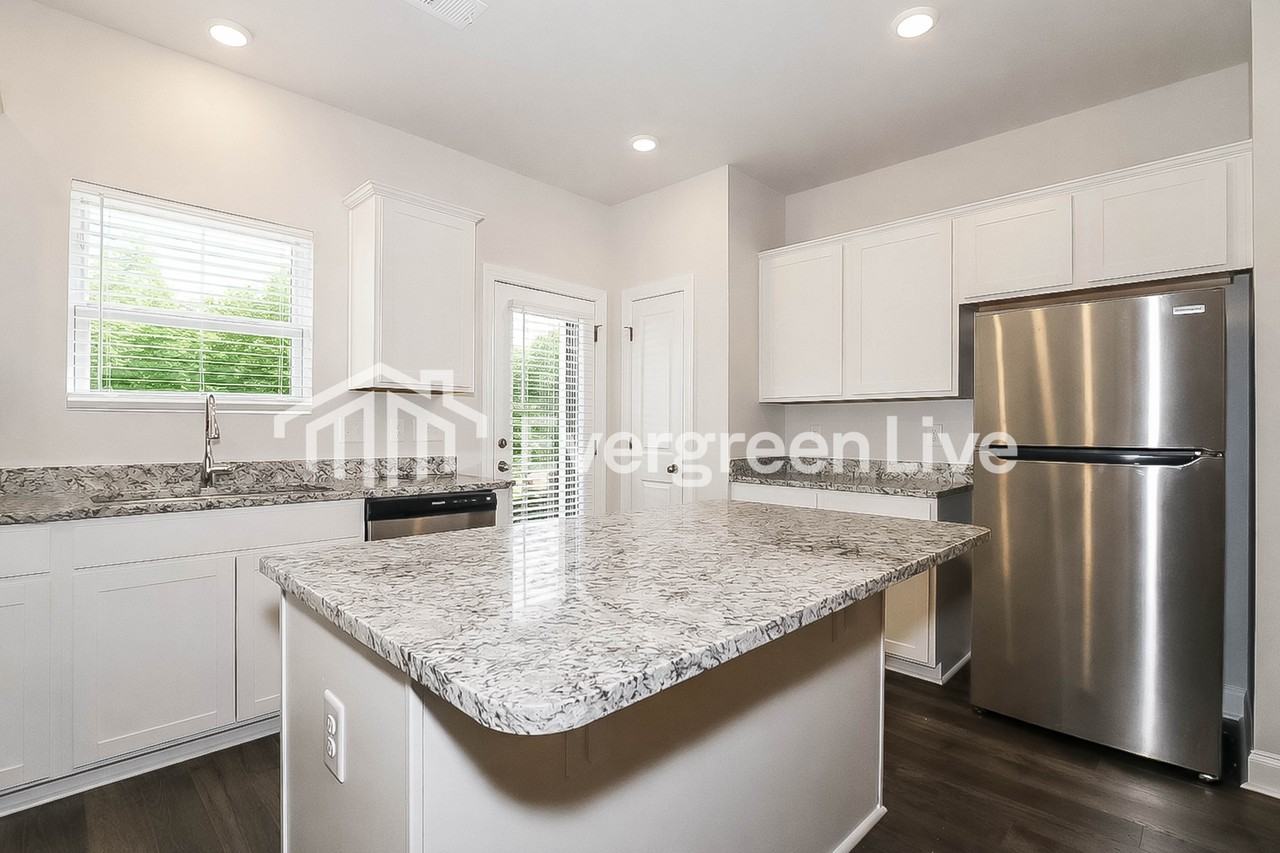 2416 Campton Loop - Photo 5 of 17