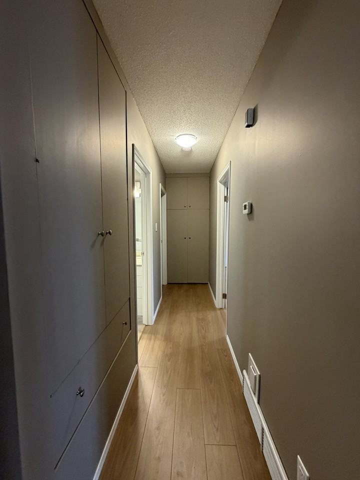 2326 Preston Avenue - Photo 7 of 36