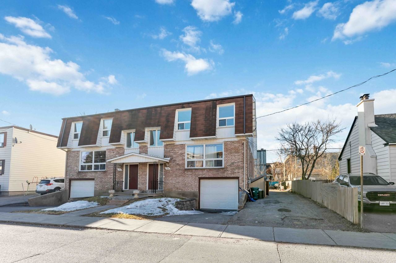 164B Carillon Street - Photo 3 of 30